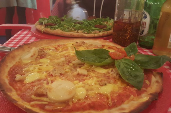 Pizza at Purezza